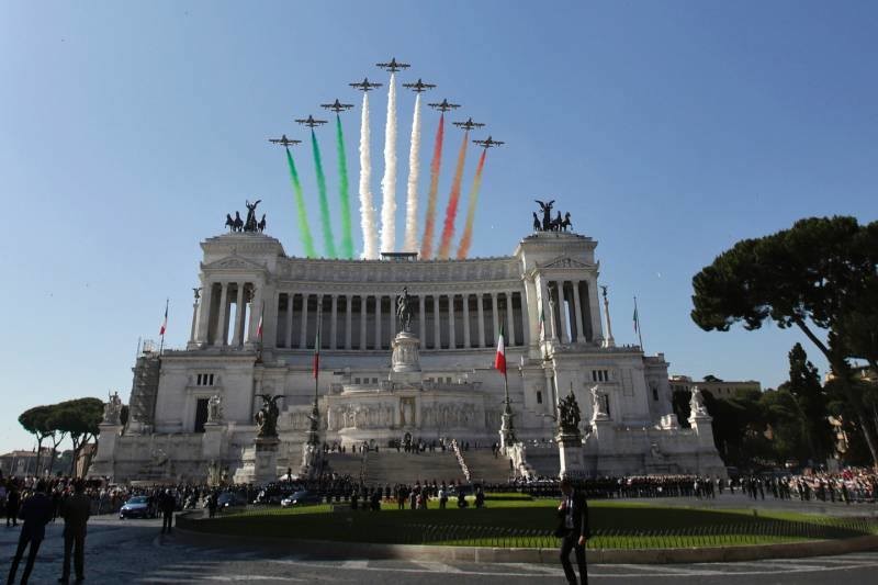 2 Giugno- Festa della Repubblica – 128° Club Frecce Tricolori Alpago